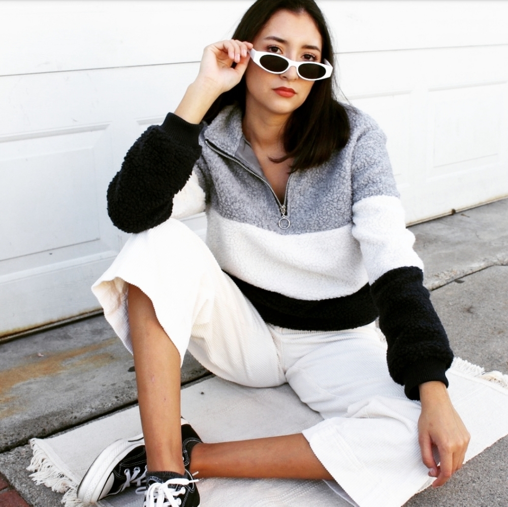 🚨//Fall Essentials// Fluffy Blue Pullover sweater - Picture 3 of 8